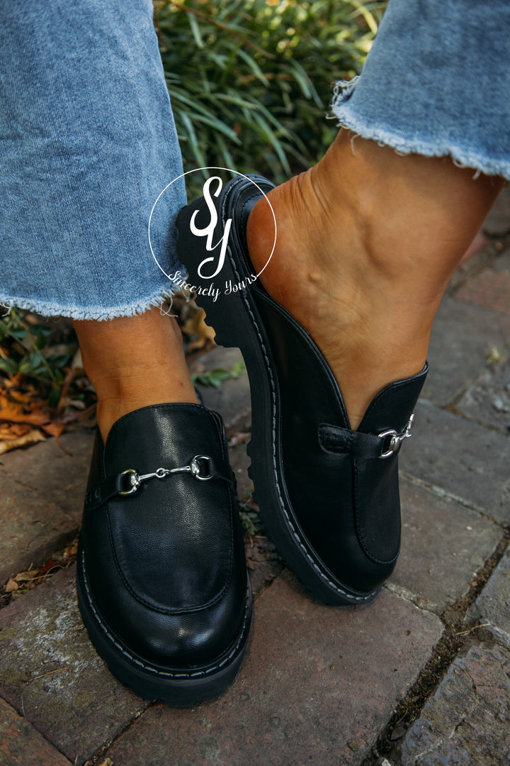 Darcy Mule- Black Smooth