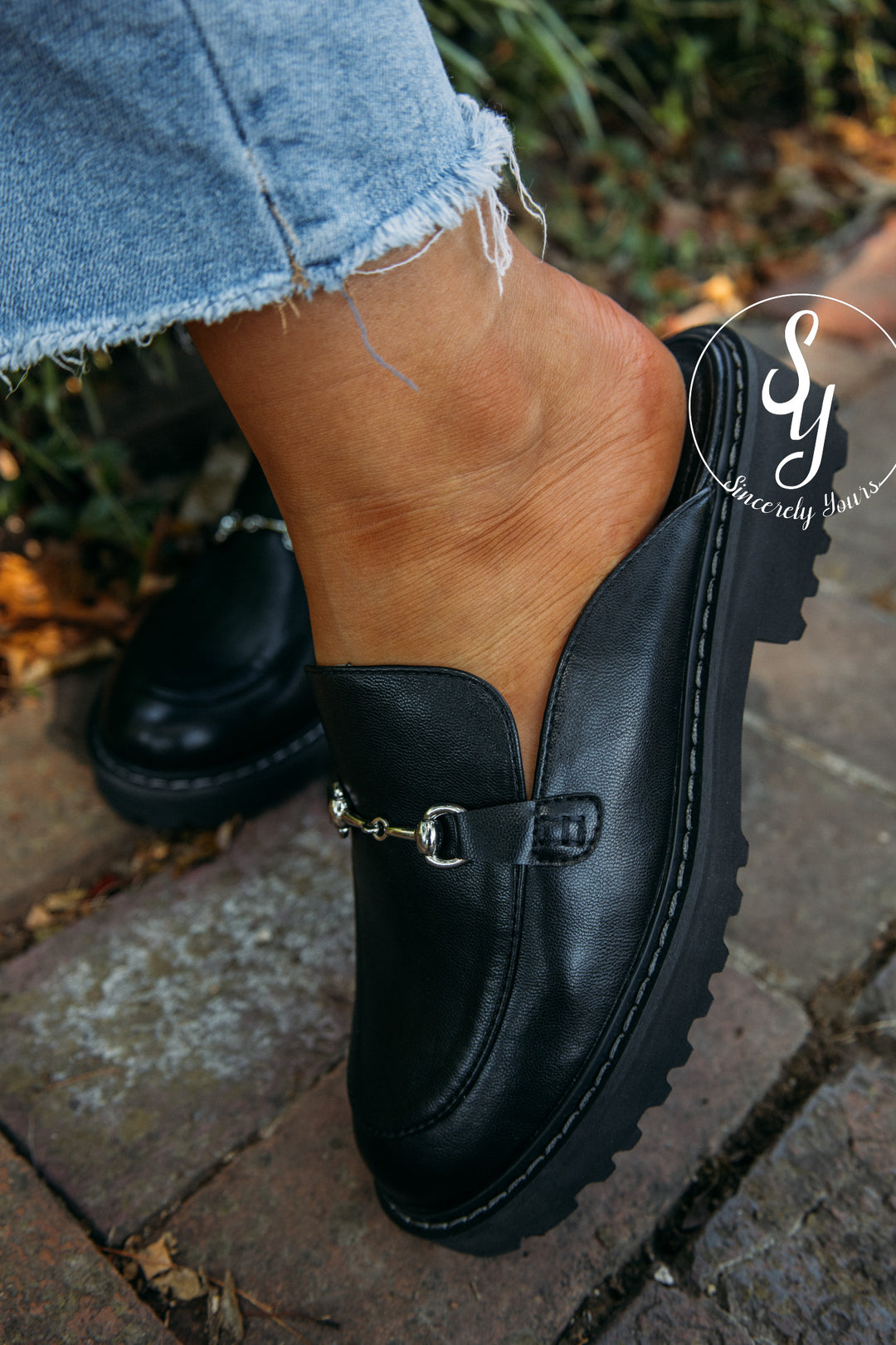 Darcy Mule- Black Smooth
