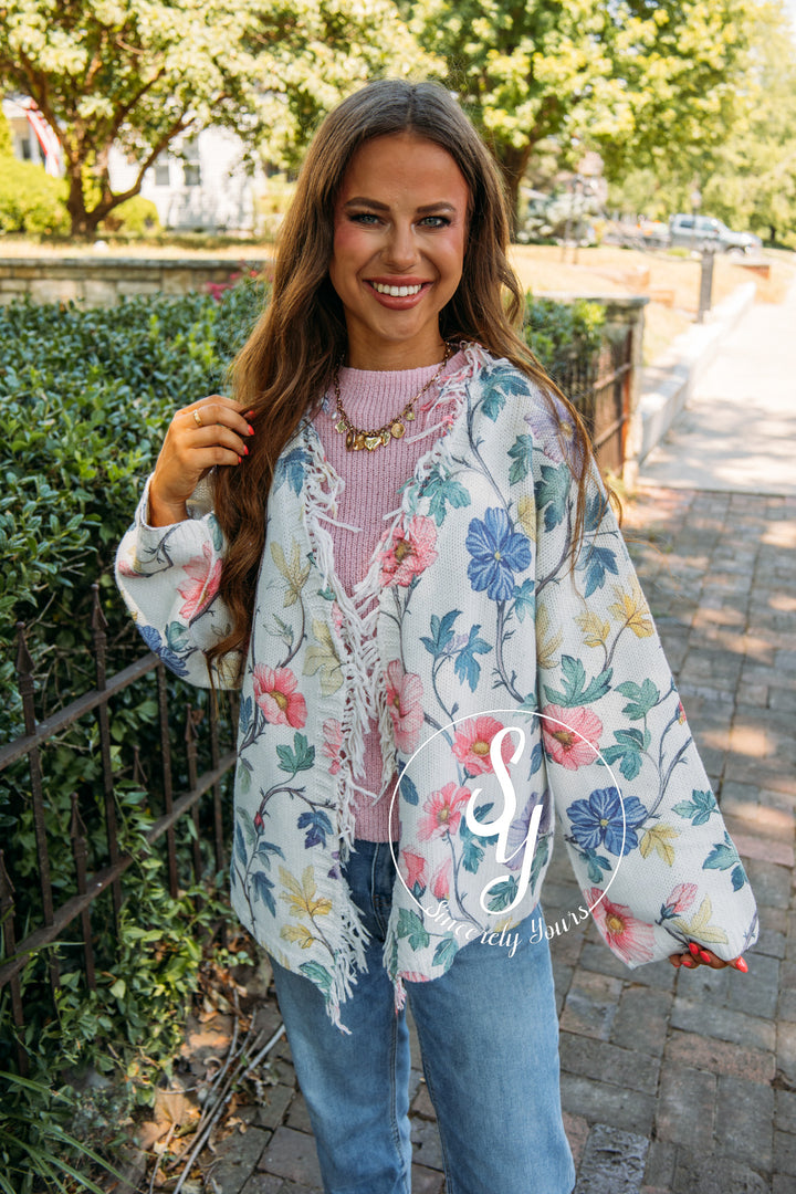 Courtyard Flowers Cardigan- Cream