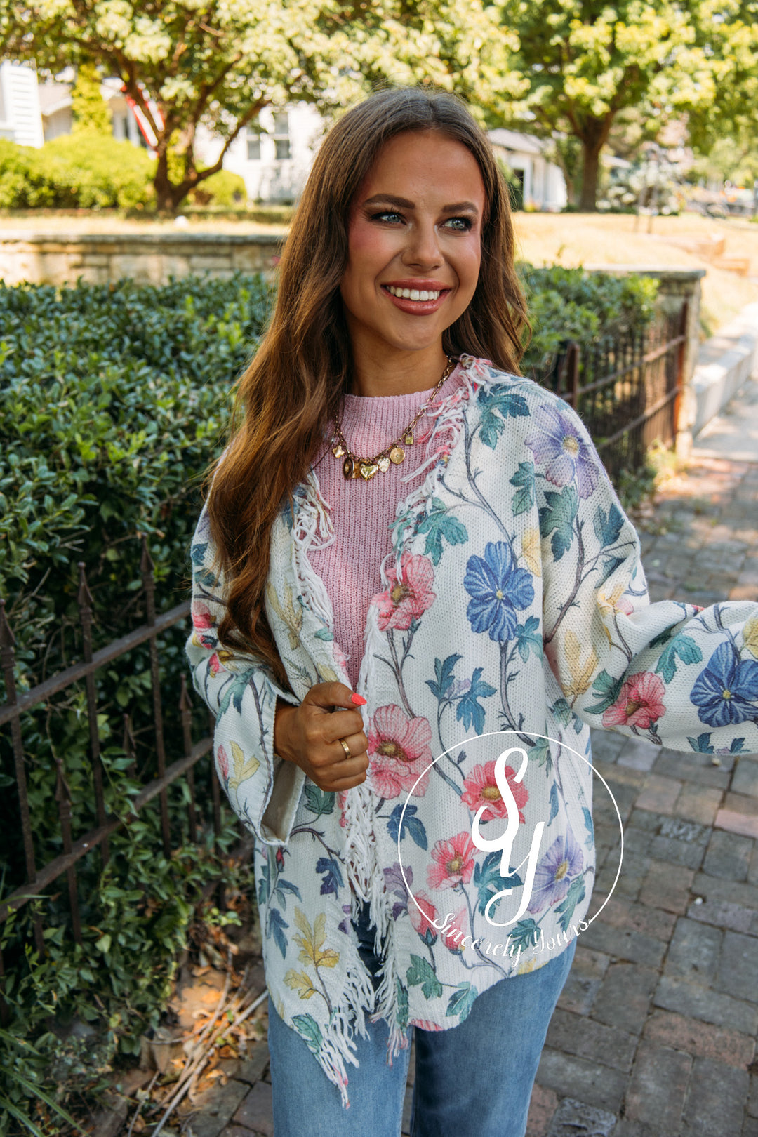 Courtyard Flowers Cardigan- Cream
