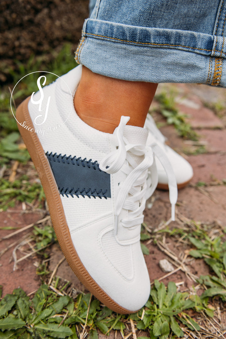 Clover Sneaker - Navy Combo