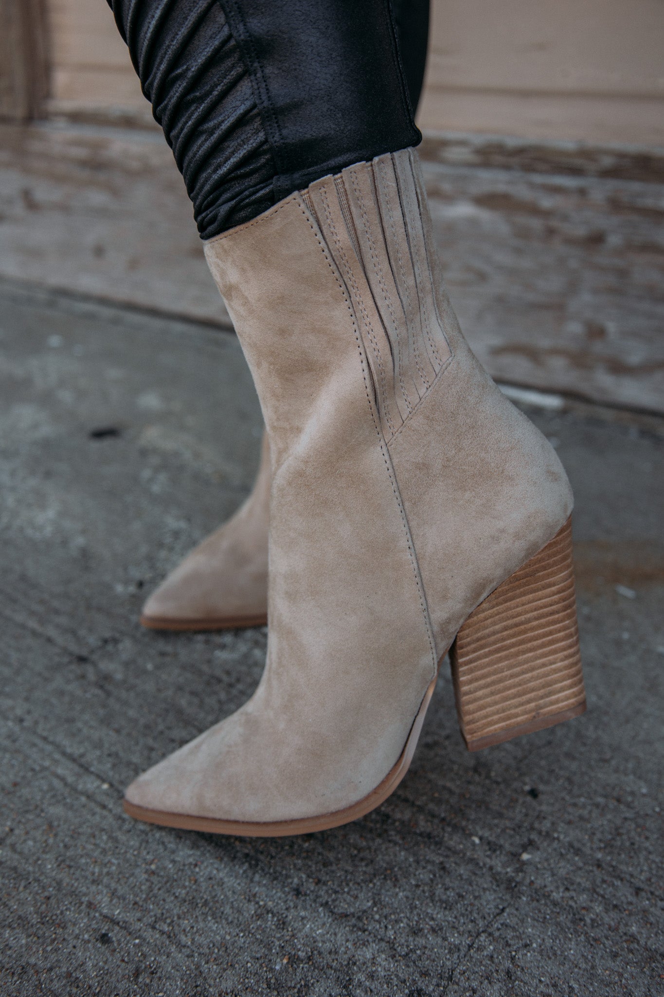 Steve madden hotsell tan booties