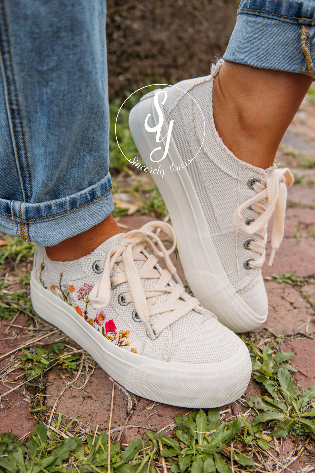 Flowers For Days Sneaker - Cream