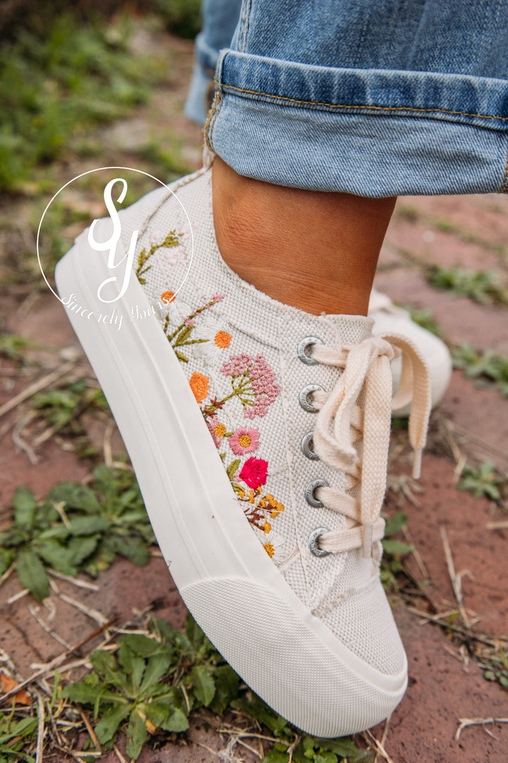 Flowers For Days Sneaker - Cream