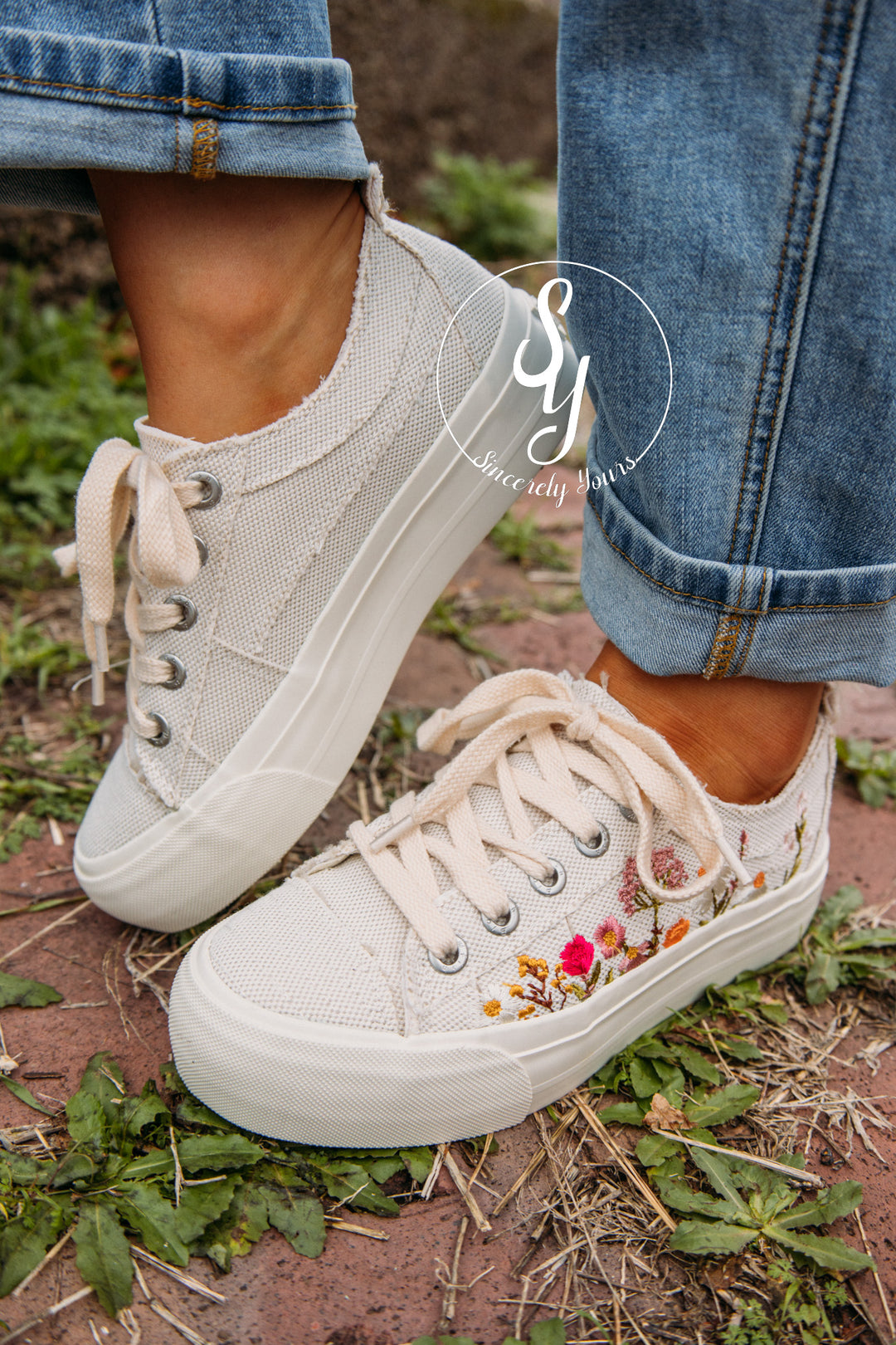 Flowers For Days Sneaker - Cream