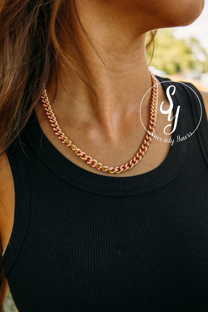 Linking To You Necklace -Pink