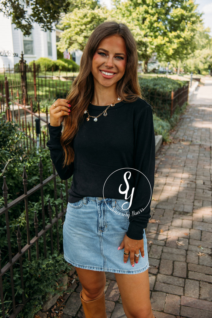 Fall Basic Top-Black