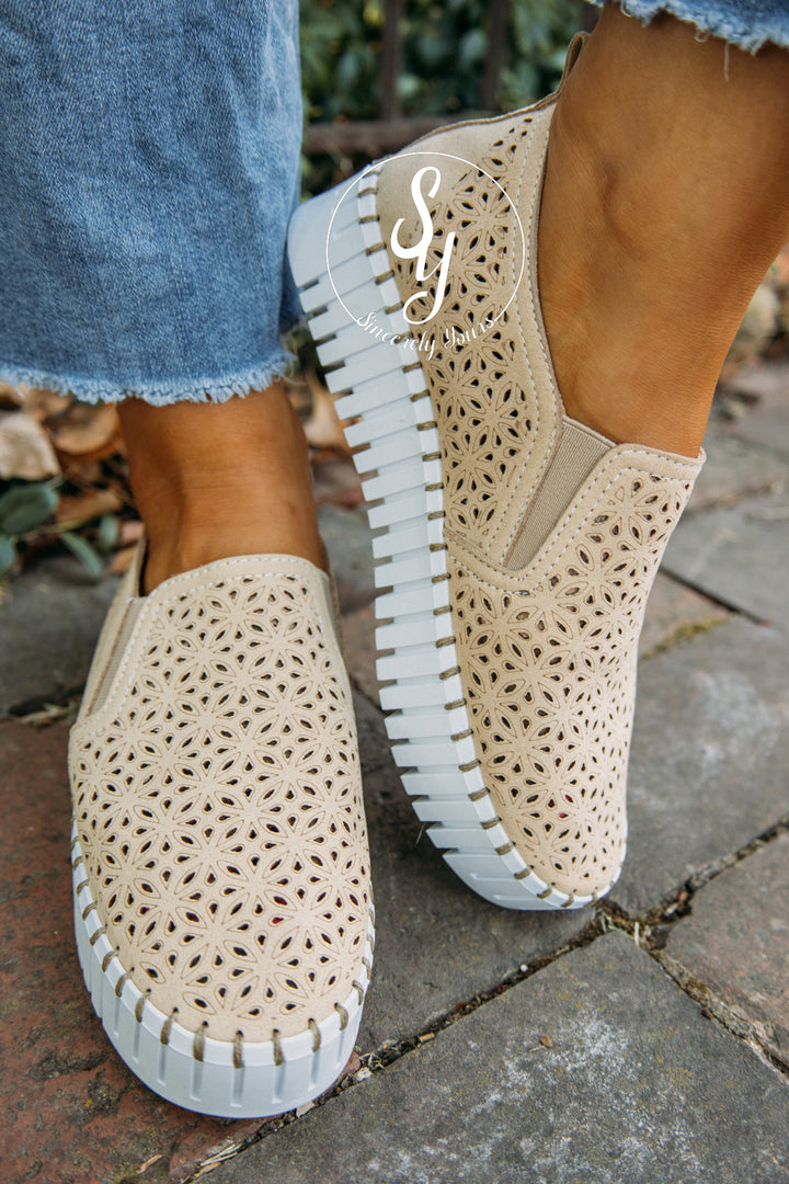 Ease Loafer - Nude