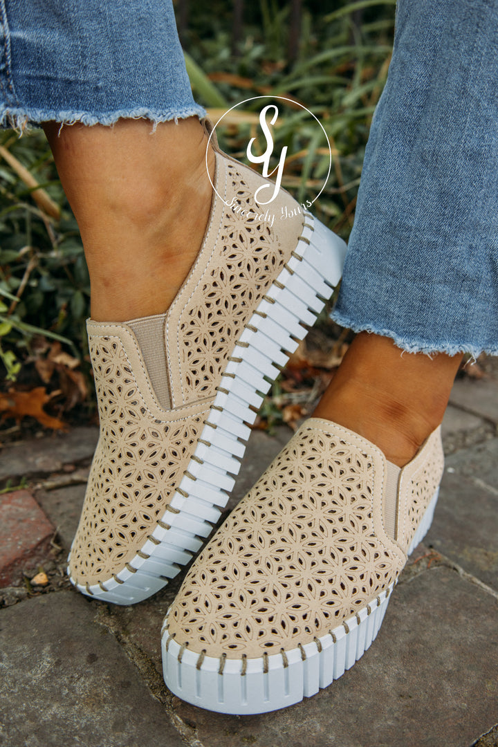 Ease Loafer - Nude