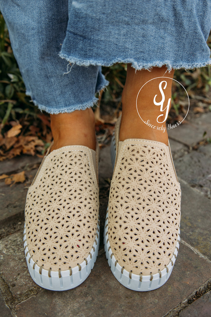Ease Loafer - Nude