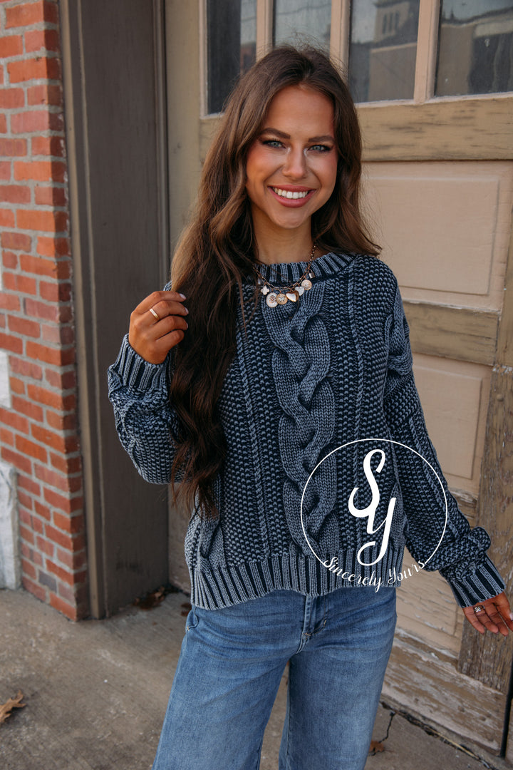 Social Life Sweater - Navy