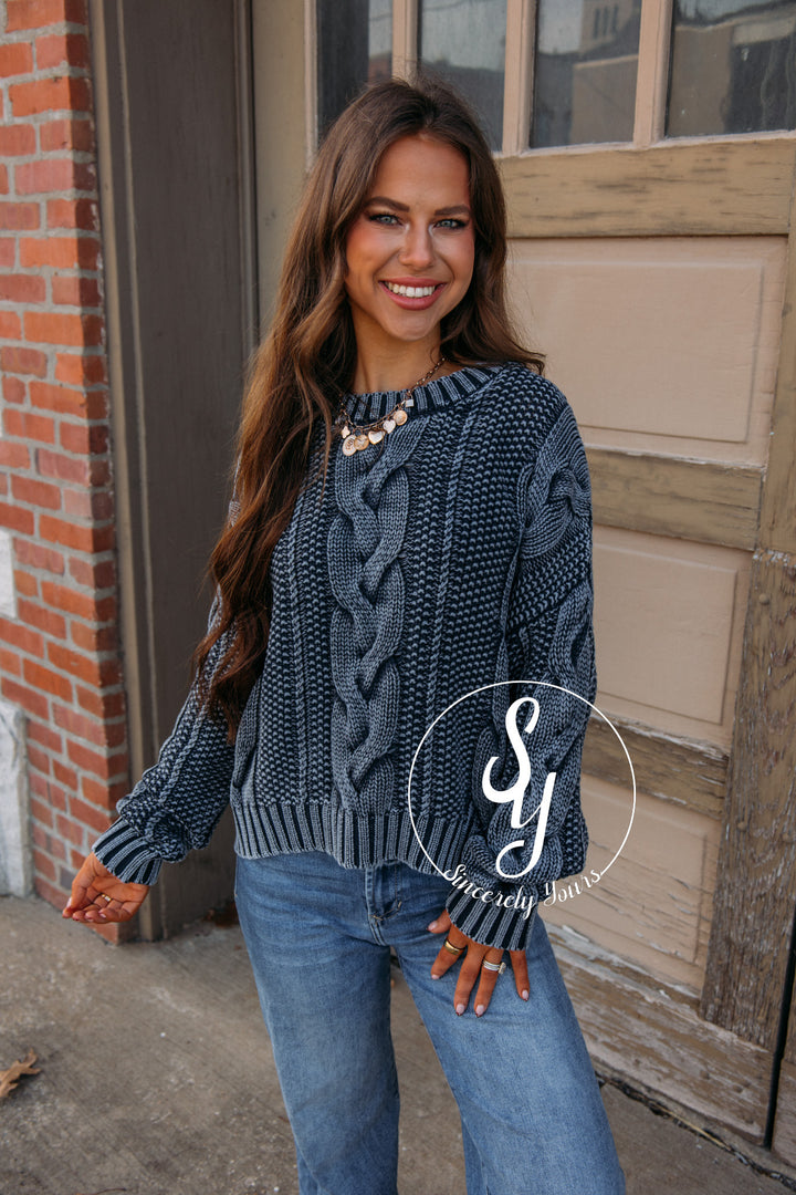 Social Life Sweater - Navy