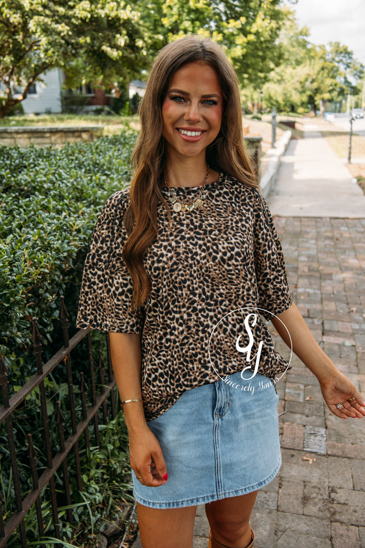 Sneak Away Top- Mocha