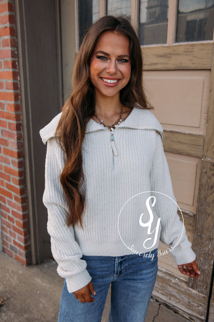North Plush Pullover-Vanilla