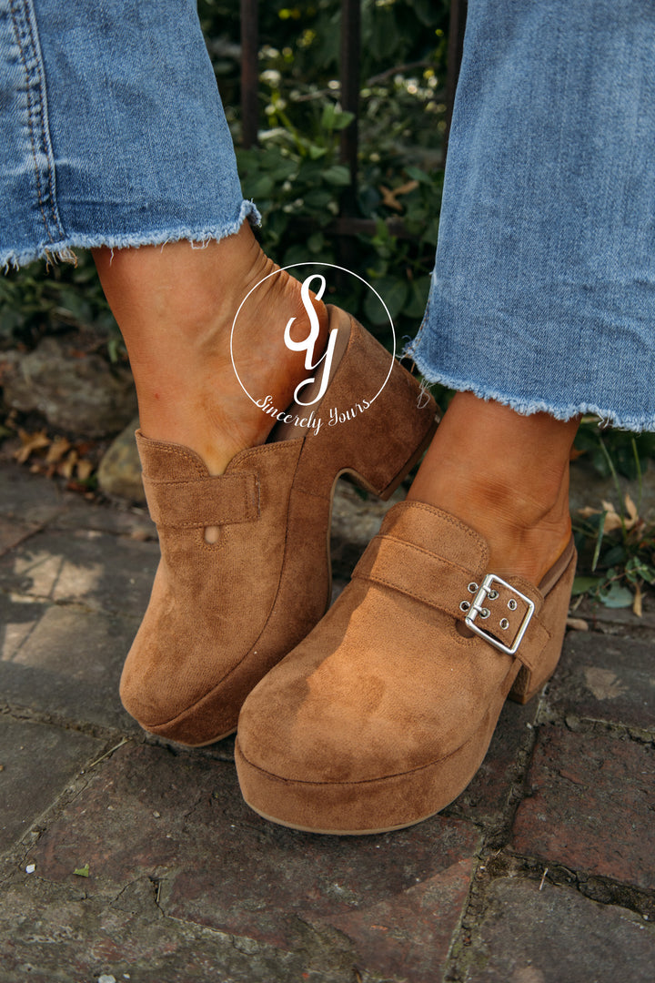 Lux Mule- Tobacco
