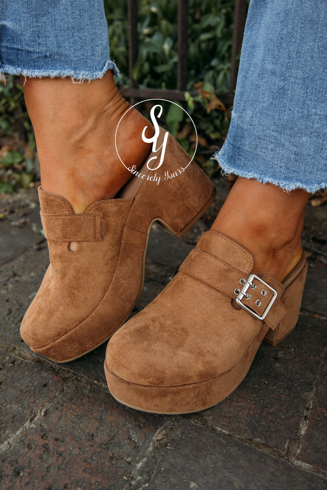 Lux Mule- Tobacco