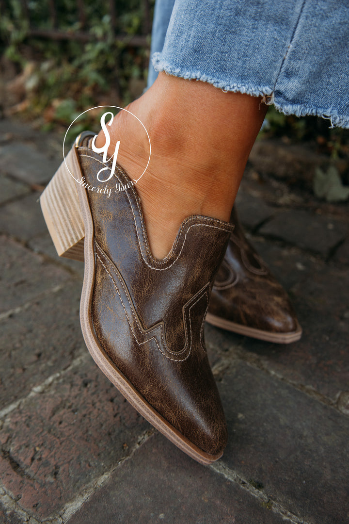 Bowie Mule- Tan Crackle