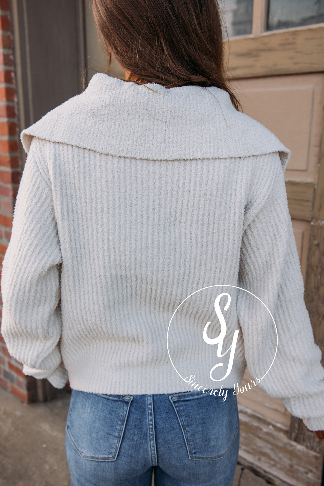 North Plush Pullover-Vanilla