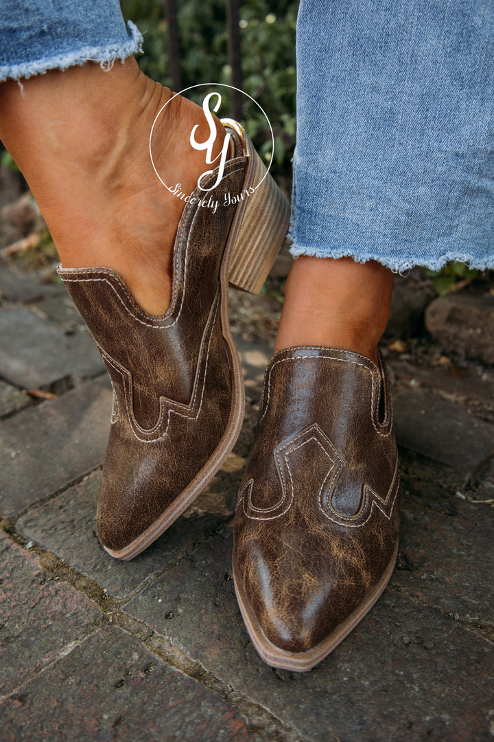 Bowie Mule- Tan Crackle