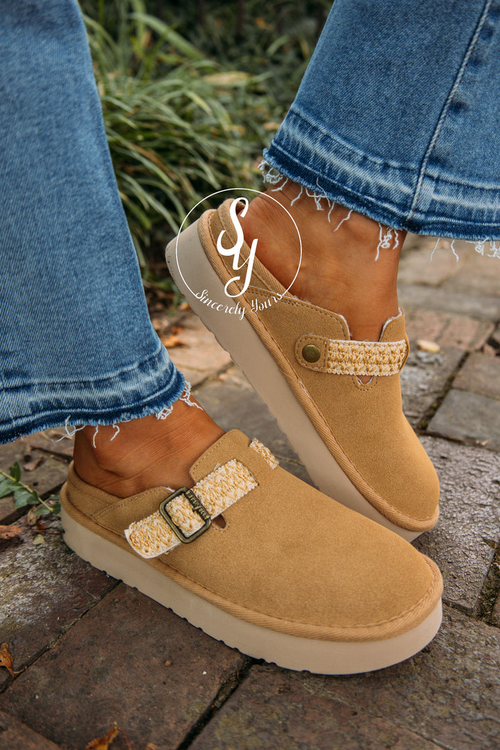 Hazel Slides- Sand