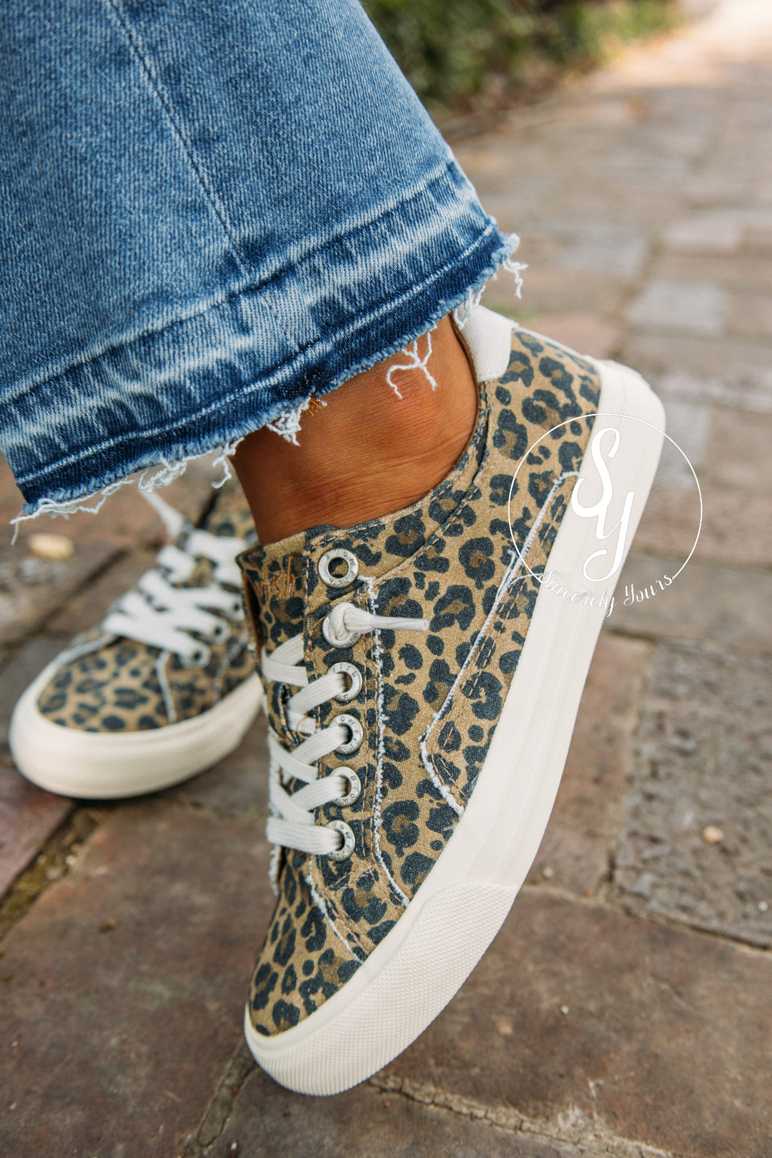Ember Sneaker-Leopard
