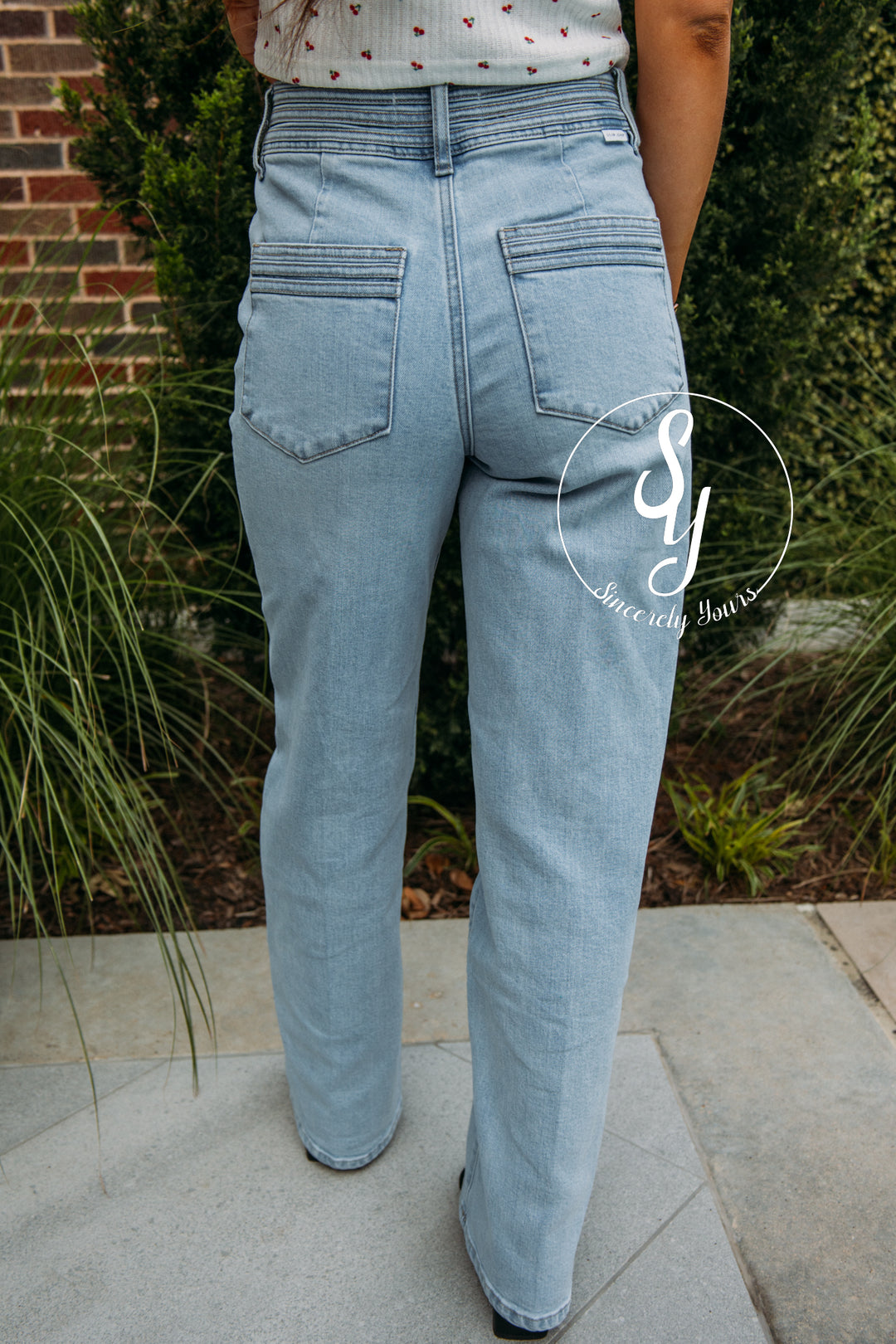 Dear John: Holly Super high Rise Straight Jeans -Austin