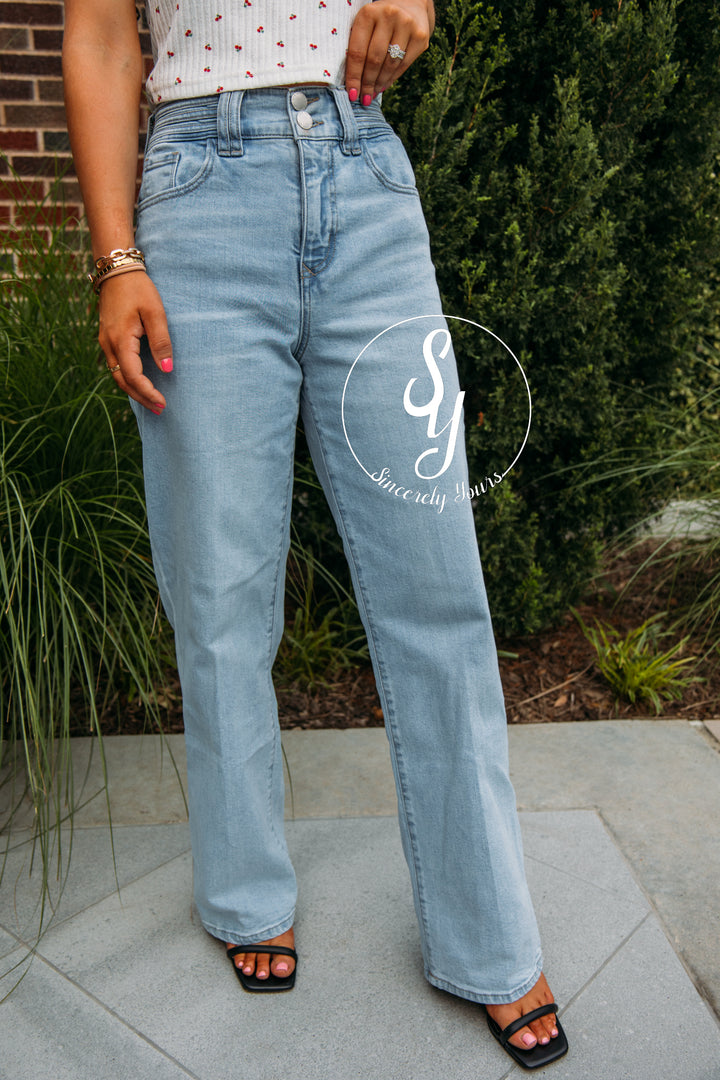 Dear John: Holly Super high Rise Straight Jeans -Austin