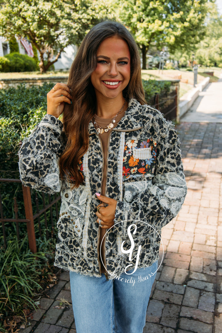 Crisp Breeze Jacket- Sand Leopard