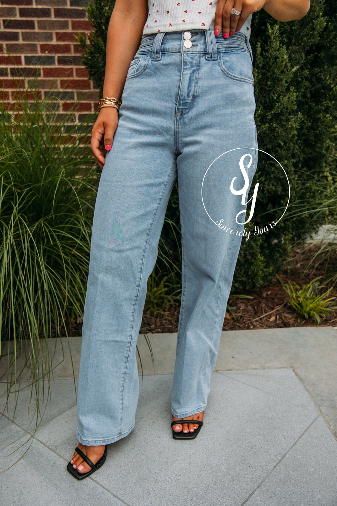 Dear John: Holly Super high Rise Straight Jeans -Austin