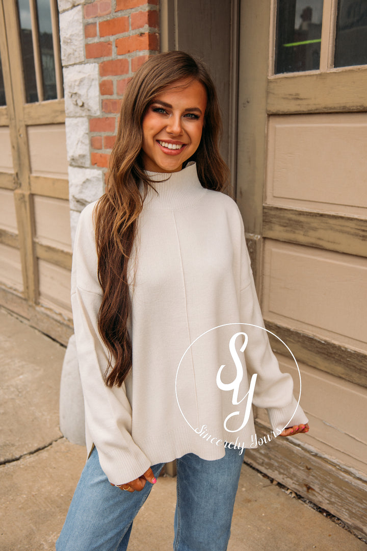 Front Row Sweater - Cream