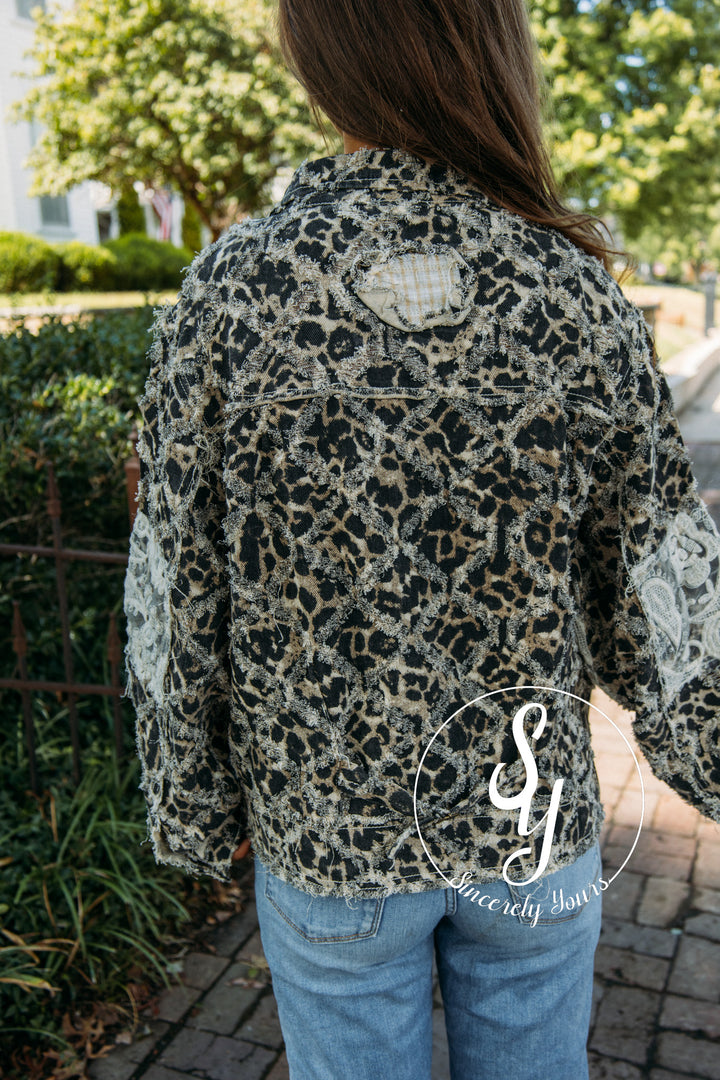 Crisp Breeze Jacket- Sand Leopard