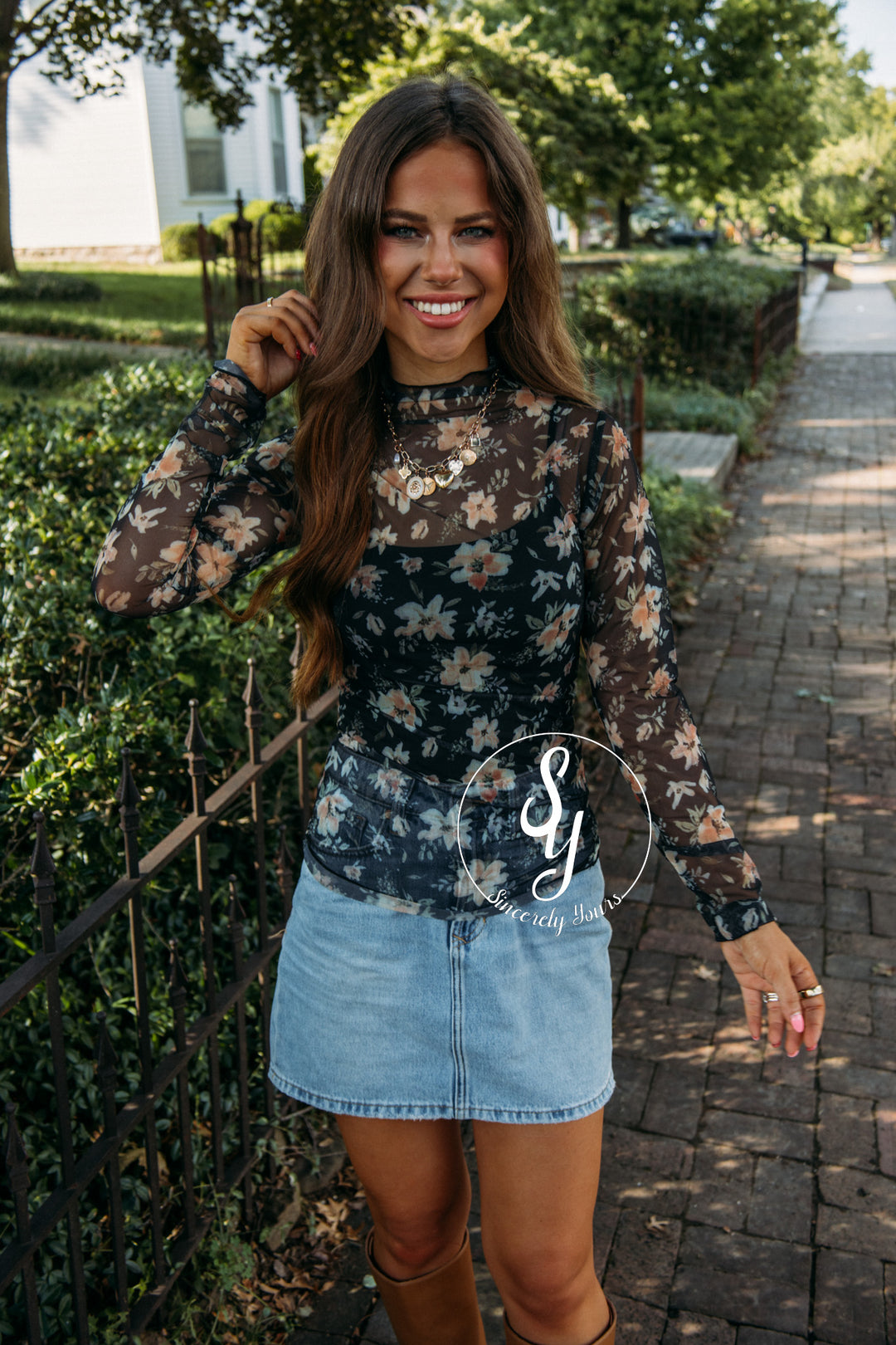 Ginger Top- Floral Black