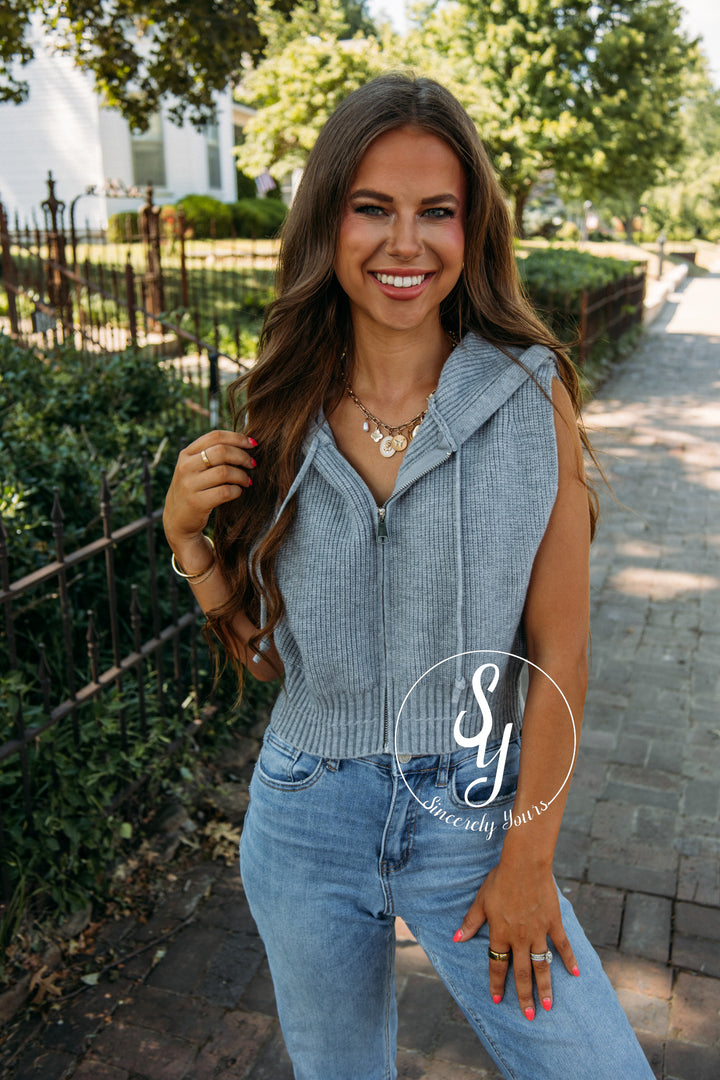 Scenic Hike Vest- Light Grey