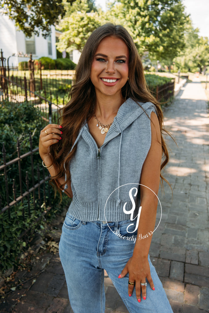 Scenic Hike Vest- Light Grey