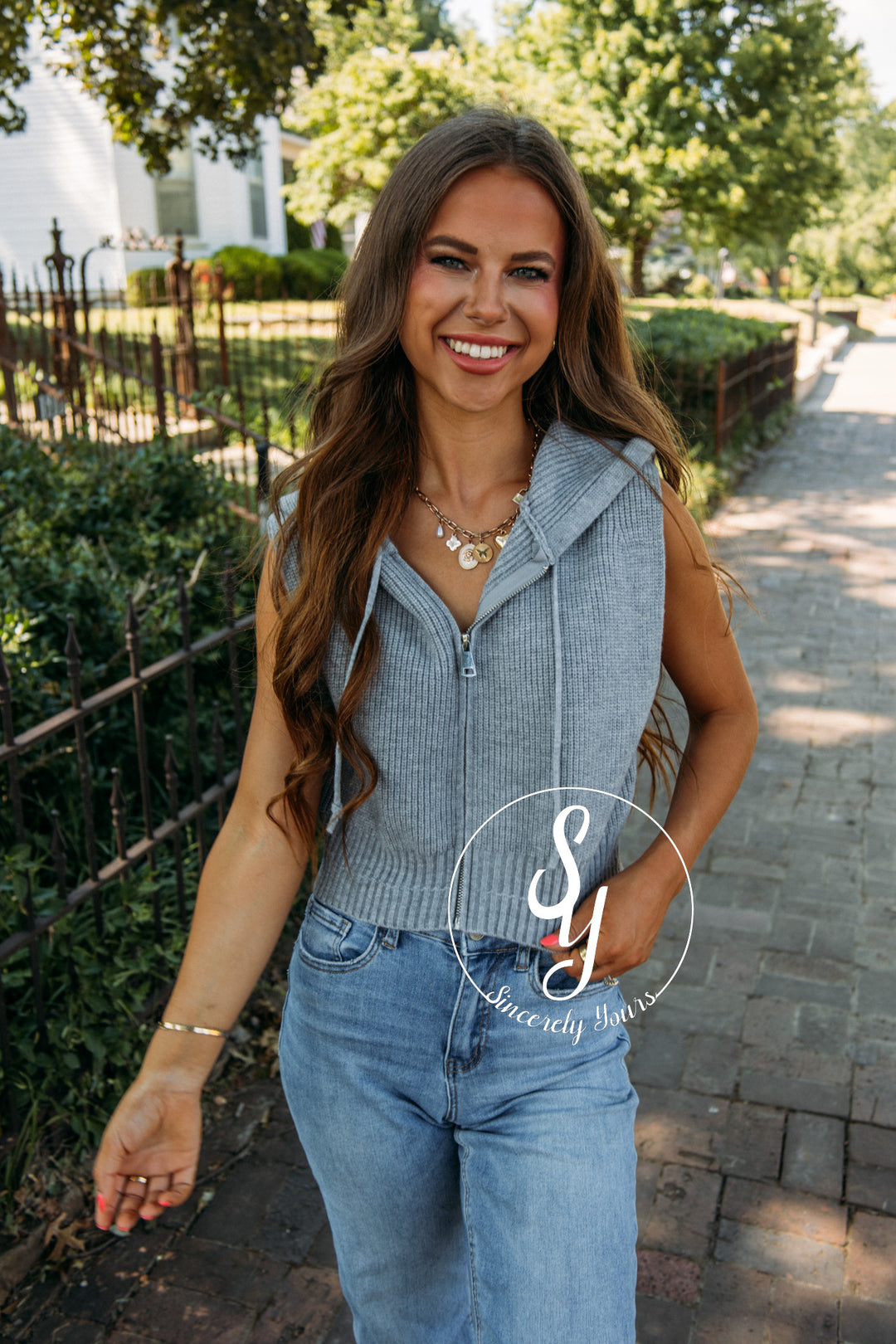 Scenic Hike Vest- Light Grey