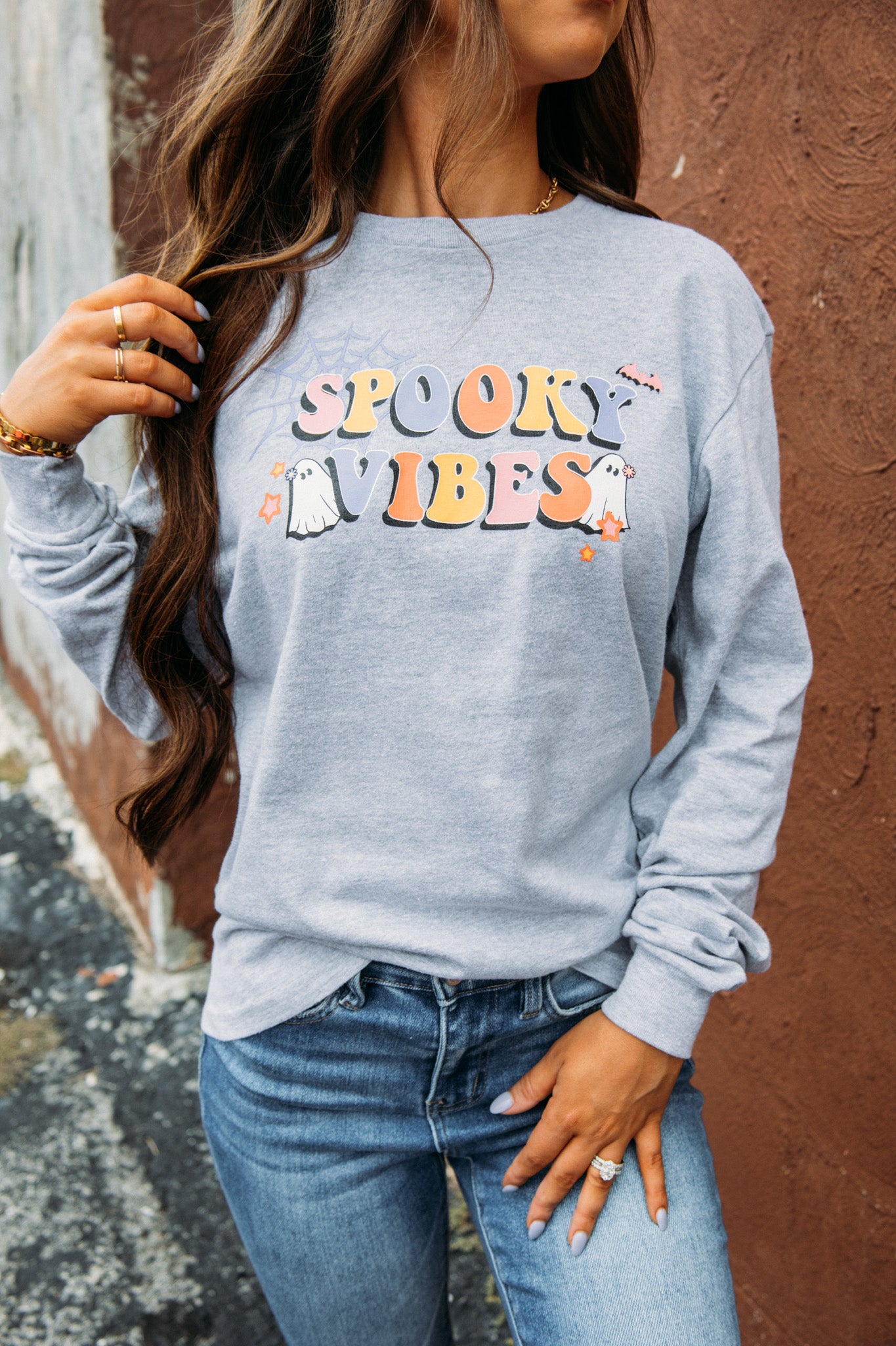 Load image into Gallery viewer, Spooky Vibes Long Sleeve Tee - Heather Gray
