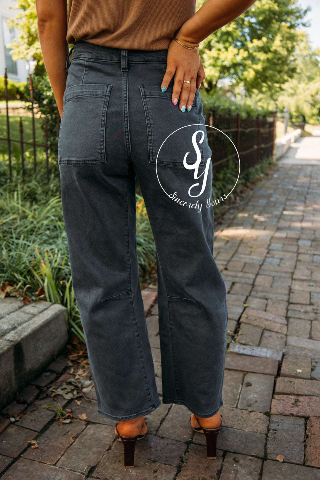 Dear John: Lasso Barrel Fit Jean - Charcoal