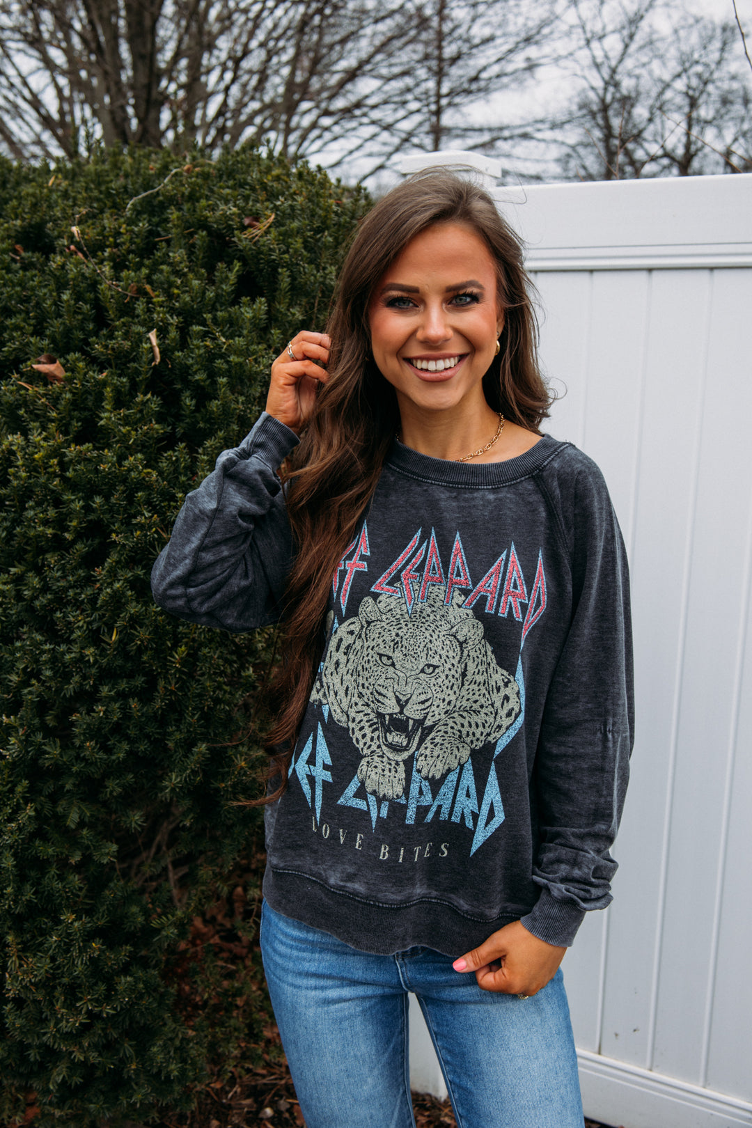 Def Leppard Love Bites Crewneck - Black