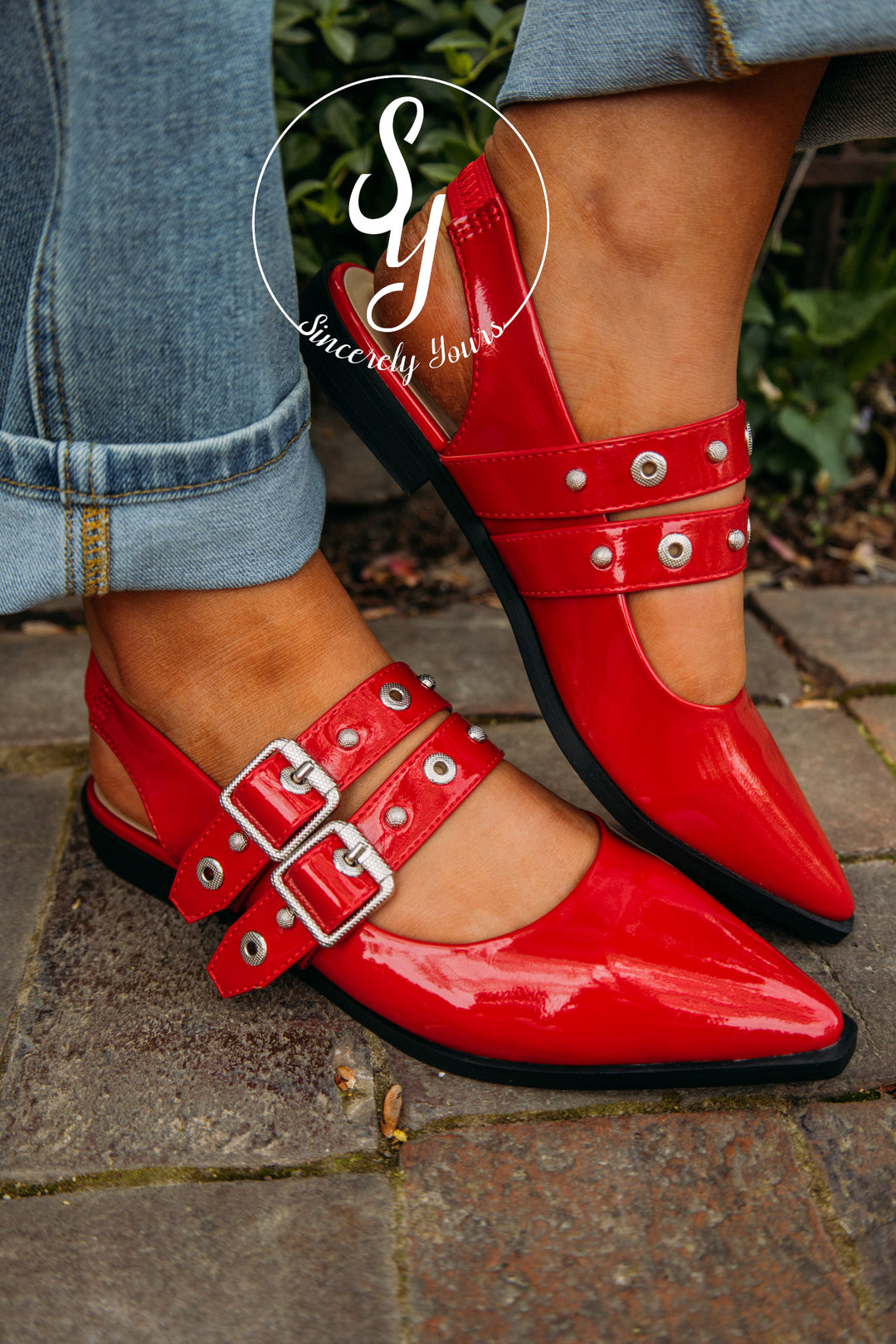 Kimberly Flat- Red