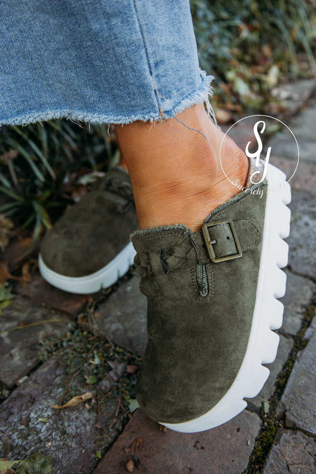 Solstice Clog - Olive