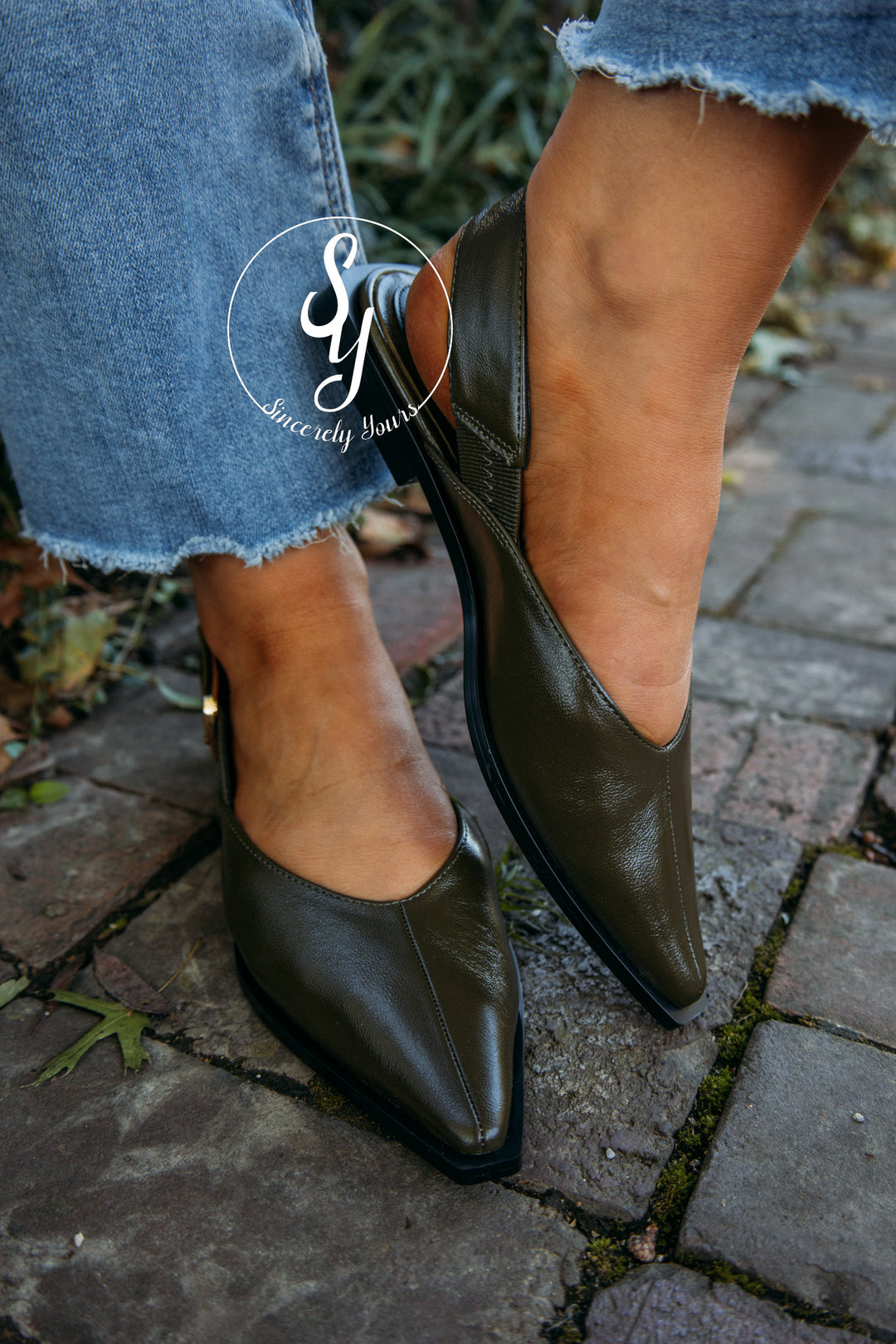 Steve Madden: Shay Olive Leather Flat