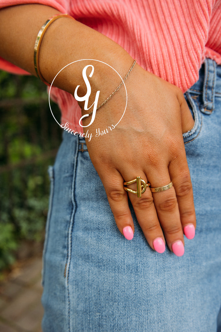 Sahira: Rae Buckle Ring