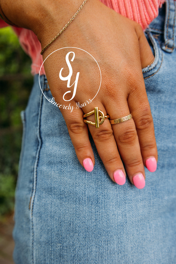 Sahira: Rae Buckle Ring