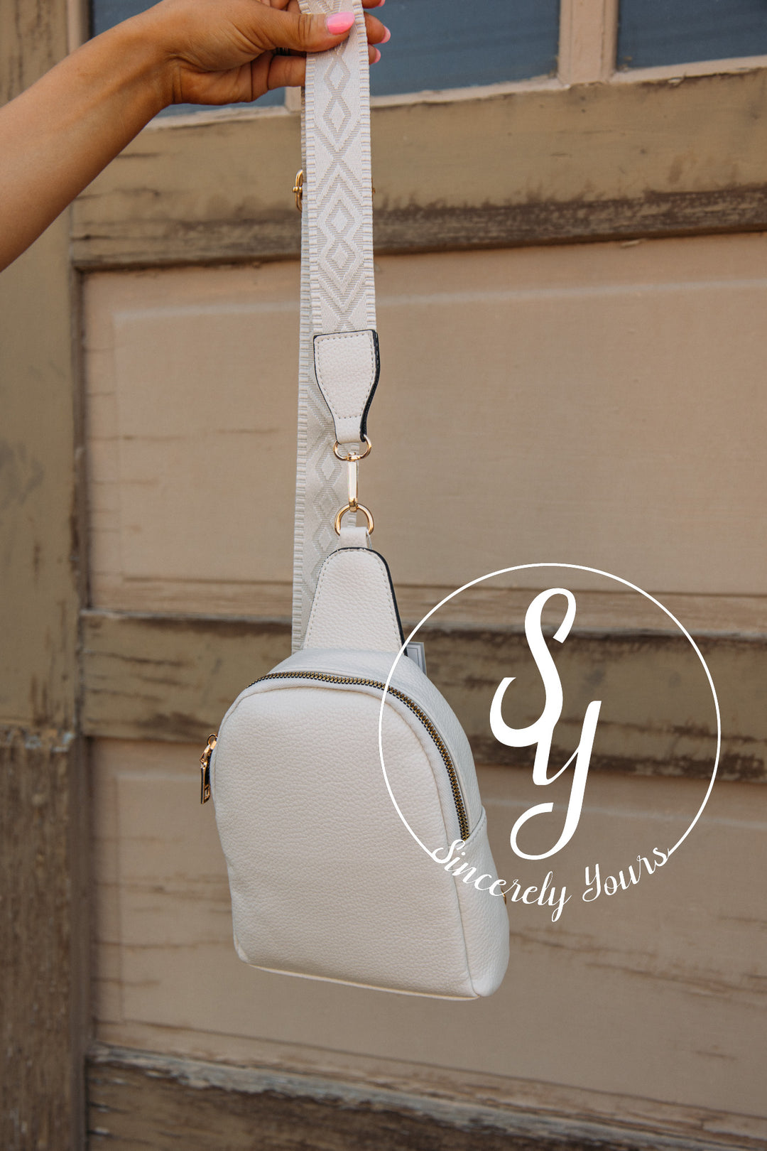 Eva Sling Bag- Off White