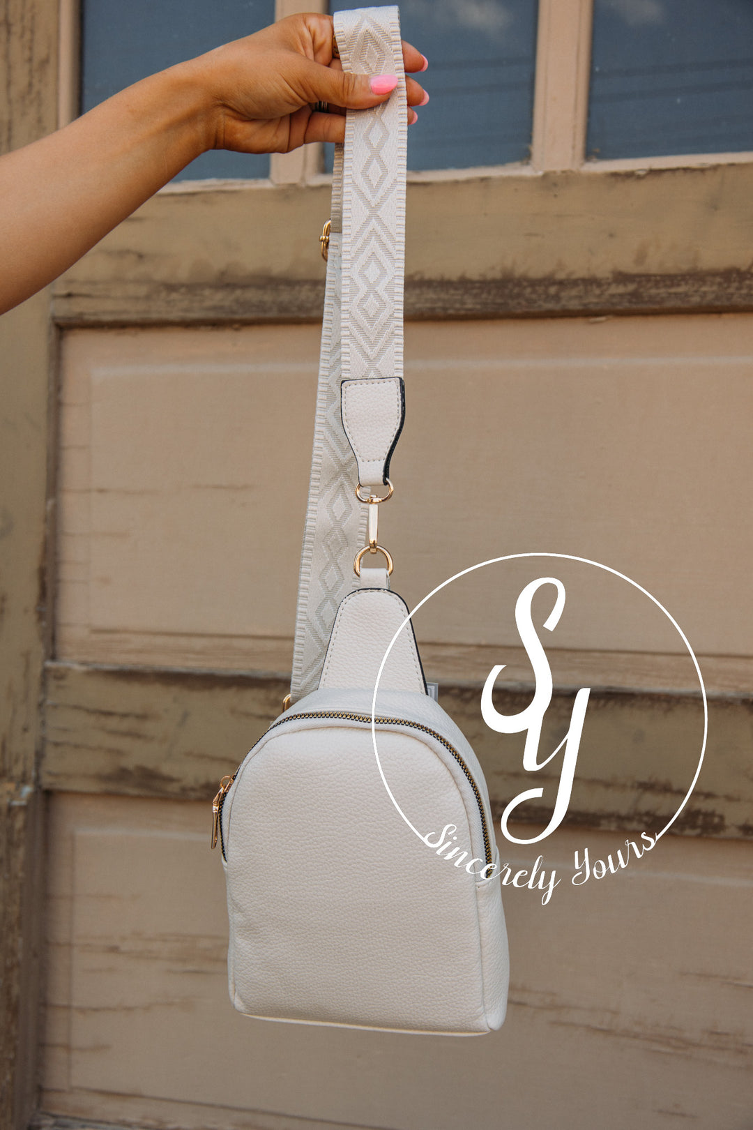 Eva Sling Bag- Off White