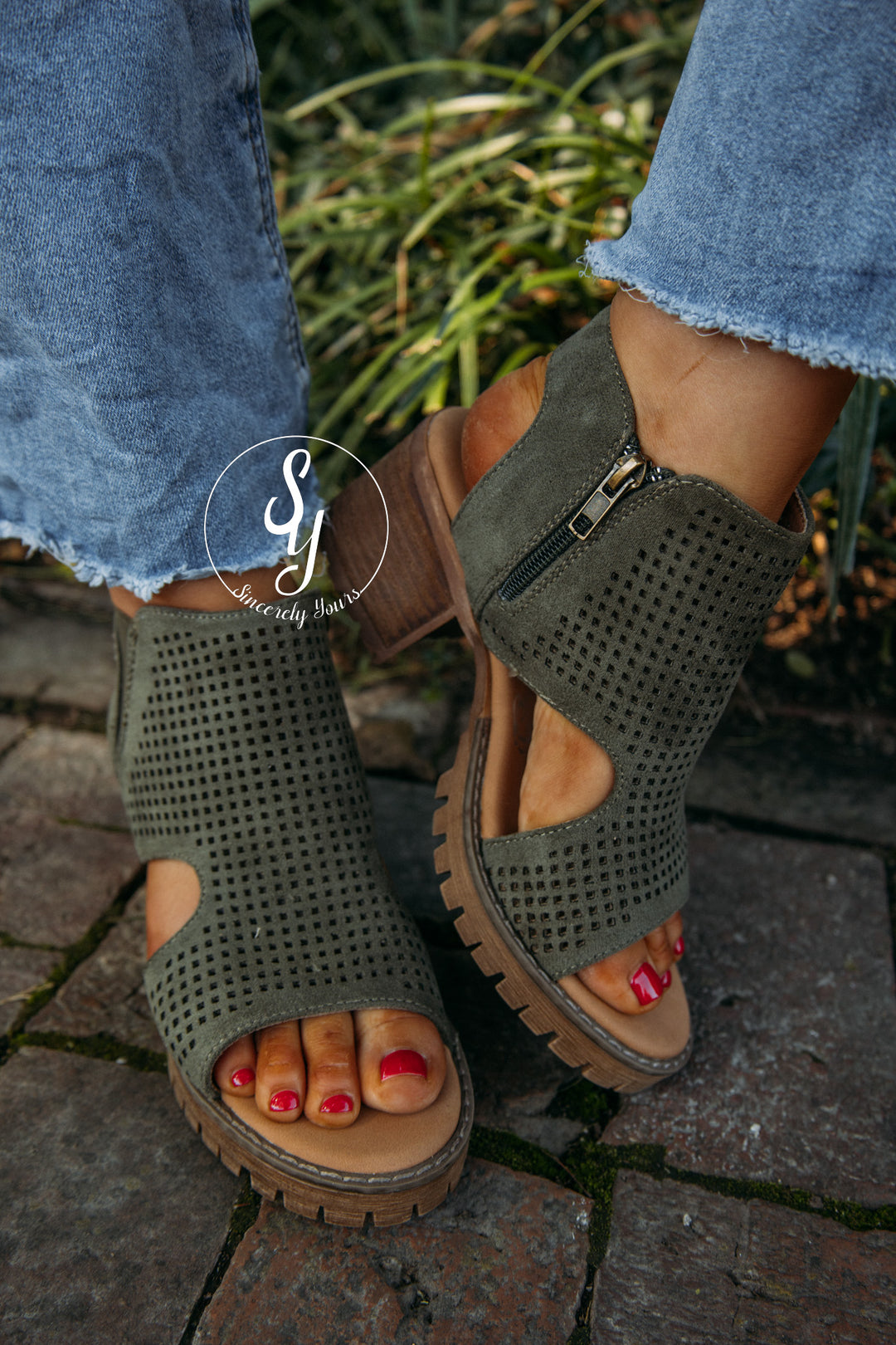 Aspen Sandal- Khaki