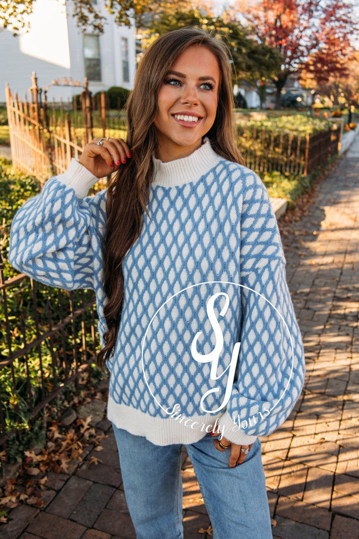 Moving On Sweater - White/Blue