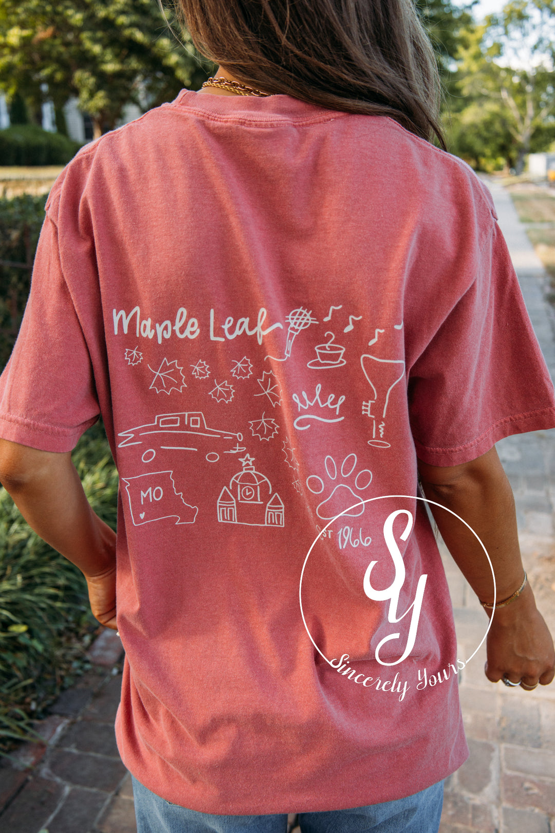 Maple Leaf Drawing Tee - Cumin