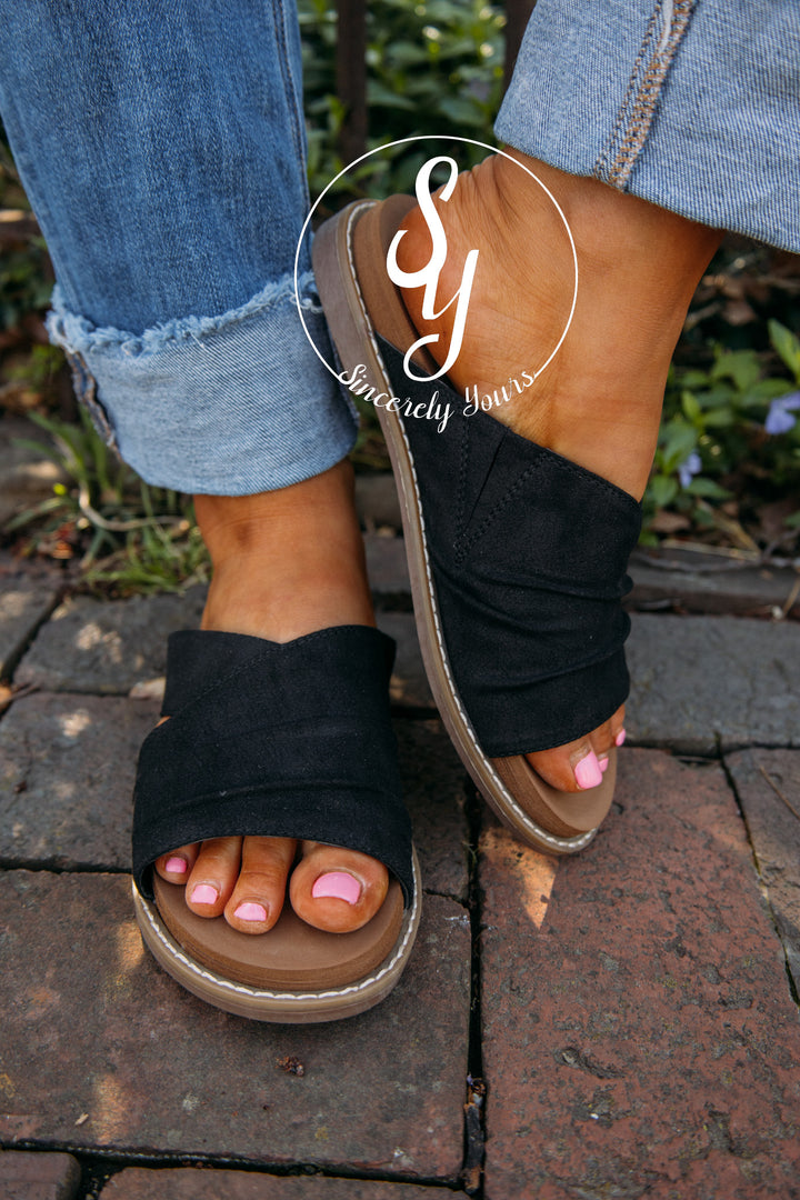 Emma Sandals- Black