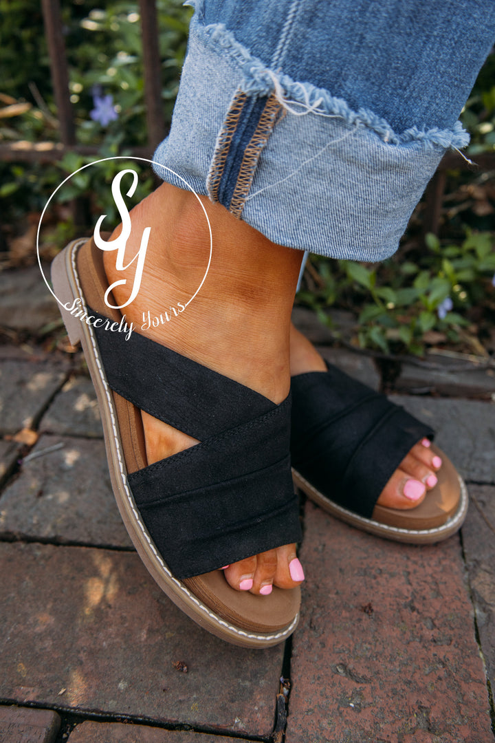 Emma Sandals- Black